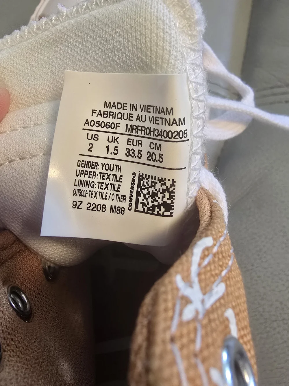 Converse UNT1TL3D High Top Golden Tan/White Shoes A05050F Youth Size 2 New